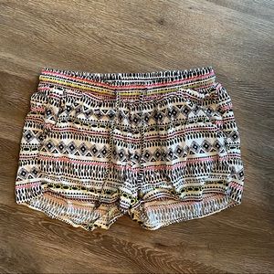Patterned Shorts White XSmall Flowy